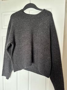 Uniqlo grey jumper size M