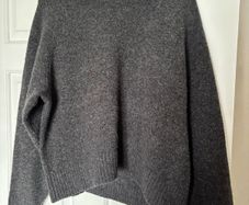 Uniqlo grey jumper size M