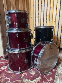 Gretsch Blackhawk Drums and extras