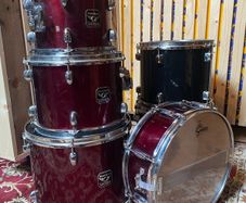 Gretsch Blackhawk Drums and extras