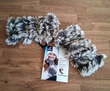 Wrist warmers fur