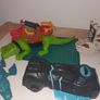Action Figure & Vehicle Toy Bundle imaginext Image 3
