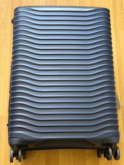 Samsonite Upscale 4 wheel spinner suitcase 55cm Navy