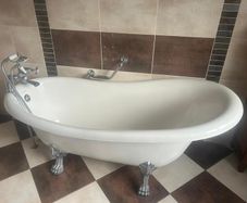 Roll top bath