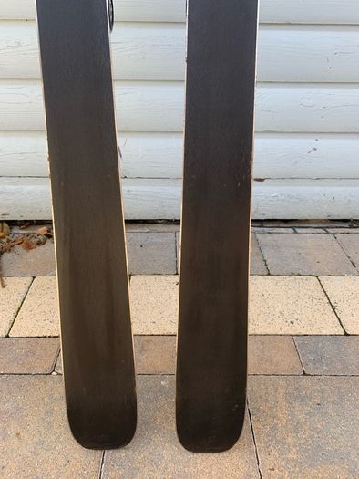 Must sell!! Salomon Skis, Alpine, and Poles - 170cm