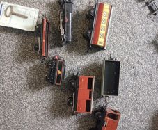 vintage train set. 1950 Hornby with extra tracks.