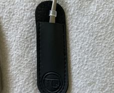Tweezers