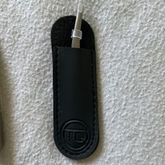 Tweezers