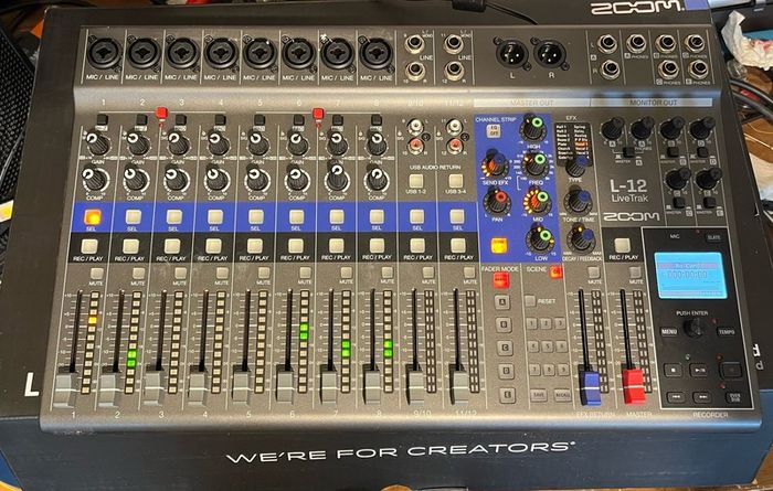 Zoom LiveTrak L-12 Mixer record feature not working!