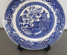 Plate ,,Ye Olde Willow " Palissy England