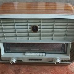 vintage radio Sonolor Trocadero works