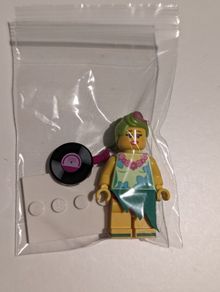 lego cmf Hula Lula