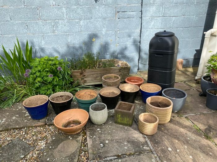 Garden pots
