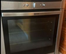Neff Slide and hide oven