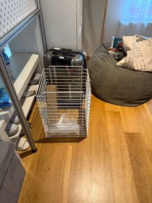 Wire basket with slider