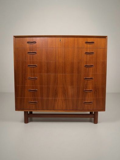 FLASH SALE ! Was 1195 Now 995 ! Exceptional Mid-Century Modern Danish Teak Chest of Drawers