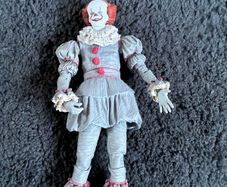 Pennywise figure IT