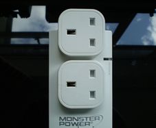 Monster power Protect 200 surge protection