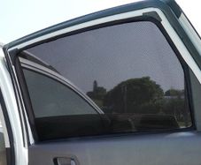 Toyota Rav 4 (XA40) child sun shades
