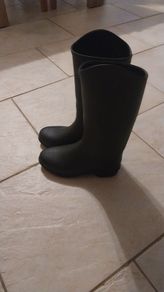 Size 32 fouganza girl riding boots