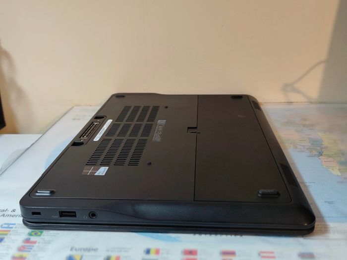 Dell Latitude 14 E7450 i7 5th gen 16/256GB SSD Ultrabook Laptop