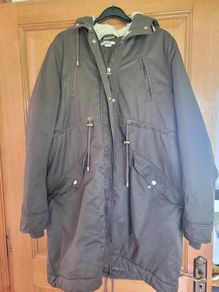 H&M Mama Maternity Parka