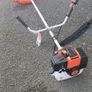 grass strimmers Image 2