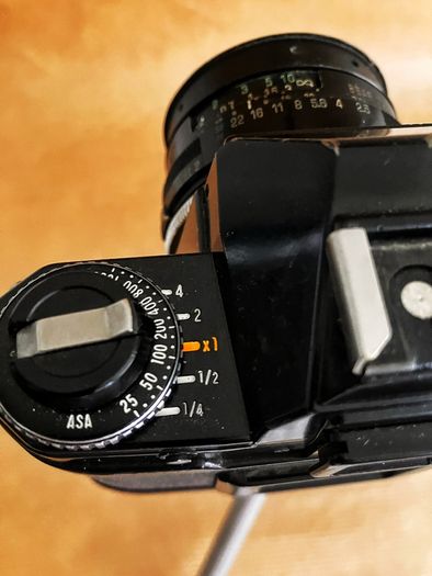 Yashica FX-D Quartz compact, manual-focus 35mm SLR film camera + 3 lenses.