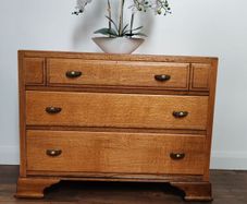 Antique chest of drawers