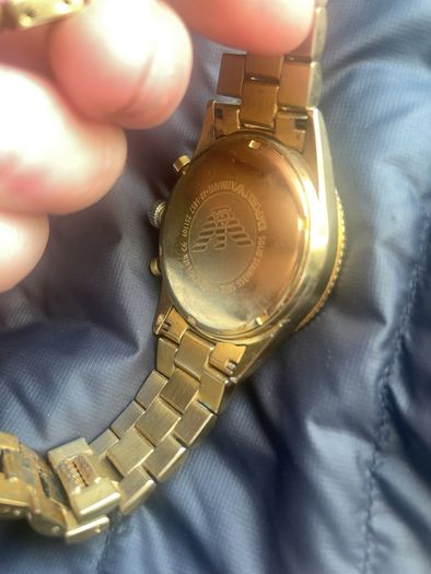 Watch Armani