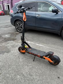 Kukirin G3 electric scooter 2 new tyres only serviced