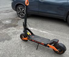 Kukirin G3 electric scooter 2 new tyres only serviced