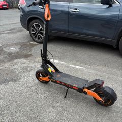 Kukirin G3 electric scooter 2 new tyres only serviced