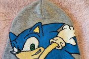 Hat Sonic the hedgehog