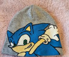 Hat Sonic the hedgehog
