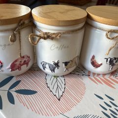 Daisy farm canisters