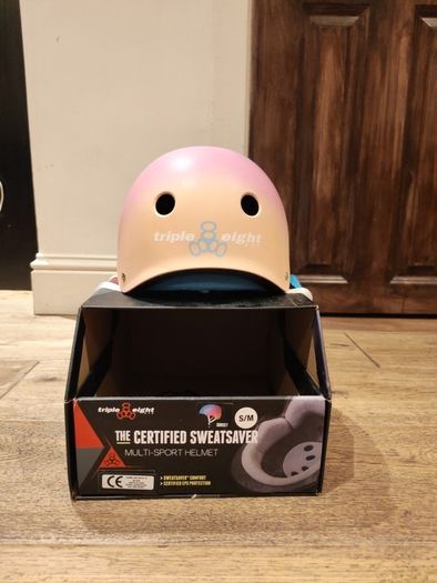 Penny Board + Helmet