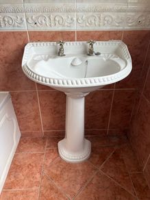 Heritage Bathroom Suite