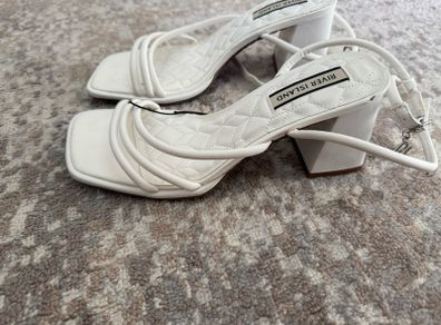 Ladies heels