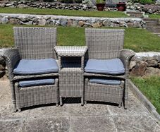 Two seater rattan chair