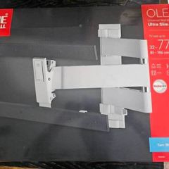 ONE FOR ALL Ultraslim Full Motion 32-77" TV Bracket