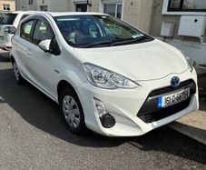 2016 Toyota Aqua Petrol Hybrid Auto LONG TAX & NCT