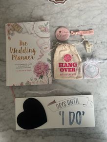 Wedding Planner Book + Plaque + Accessories