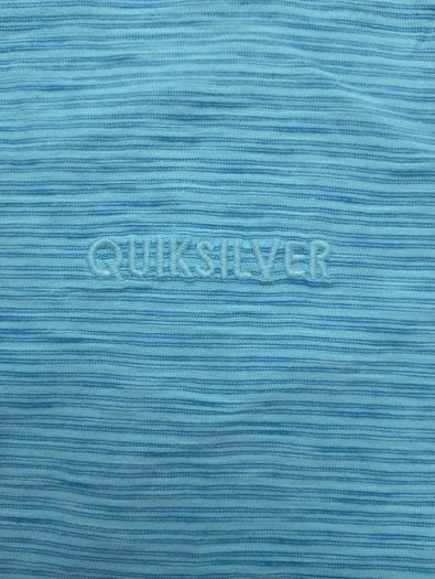 Quicksilver T-shirt ((Adult L))