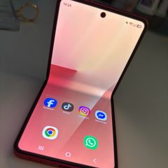 Z Flip 7 Sim Free