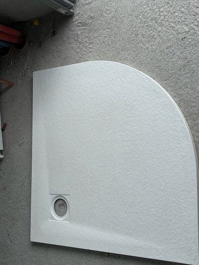 White slate Malenke 900x900mm Quadrant Shower Tray