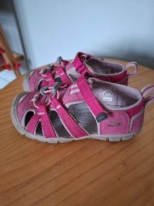 Keen sandals UK11