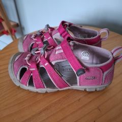 Keen sandals UK11