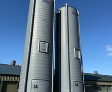 2 meal bins