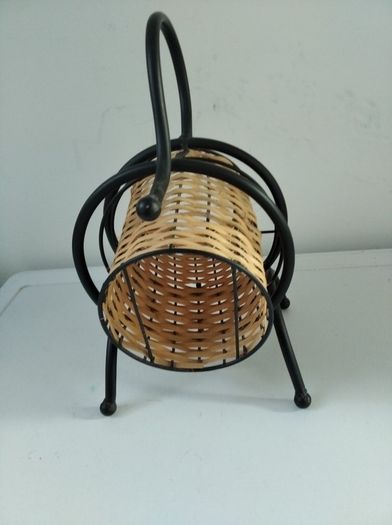 Wicker Wine Holder